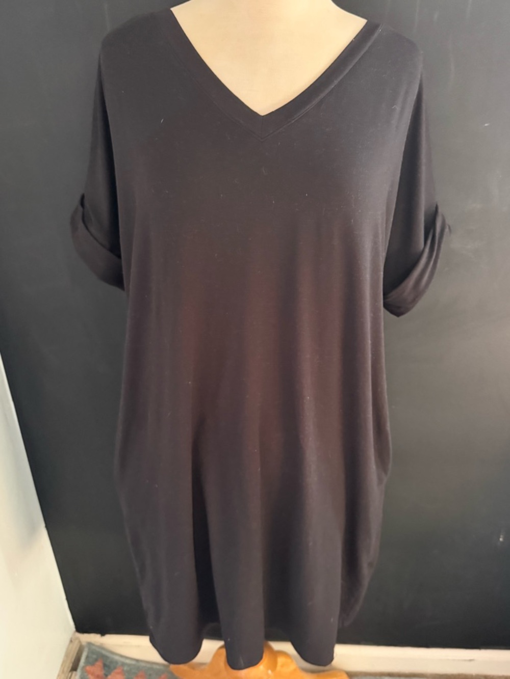 Zenana Outfitters Black V-Neck Cuff Sleeve T-shirt Dress XL